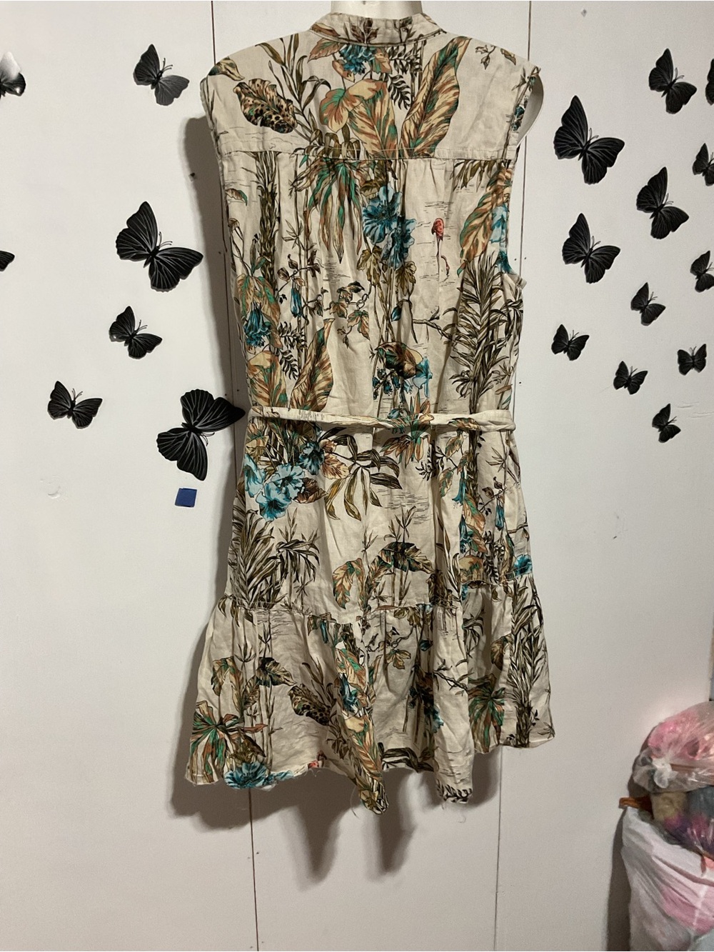 Sleeveless Cream Floral Button-Front Sundress - Picture 4 of 11